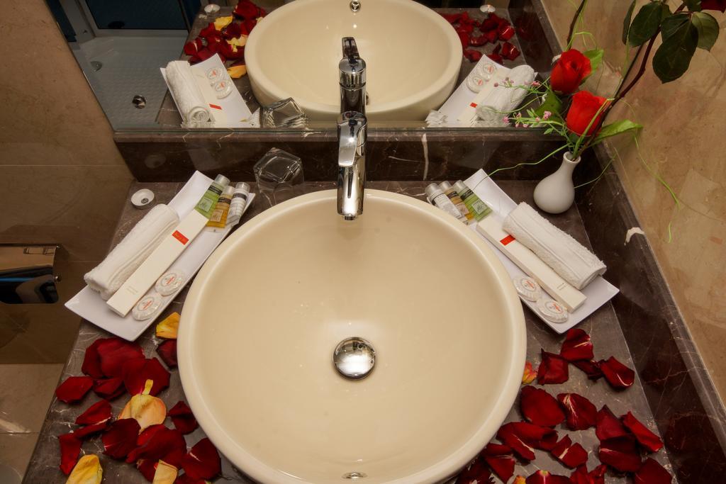 Rose Oasis Hotel Najran Cameră foto